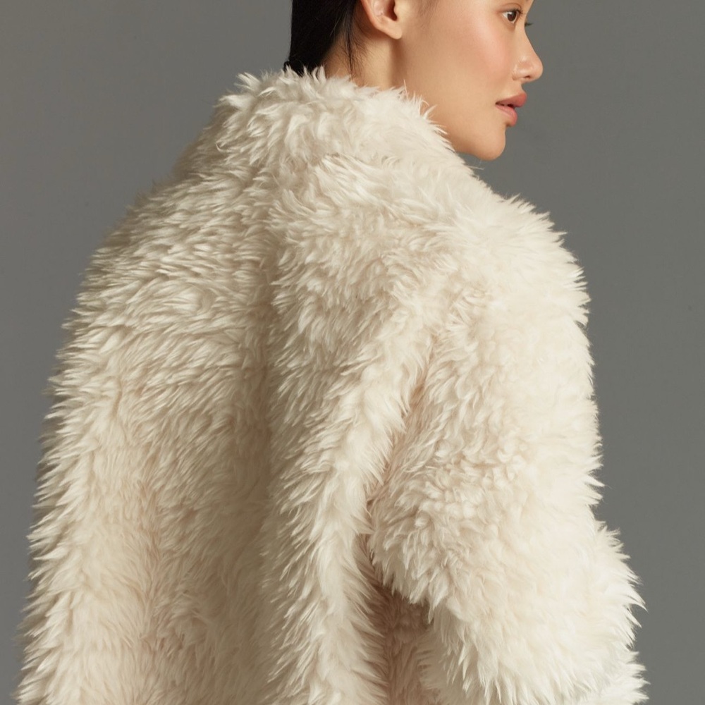 NWOT Anthropologie Toggle Sherpa Jacket Ivory Size Small. Sold out. - Picture 3 of 7